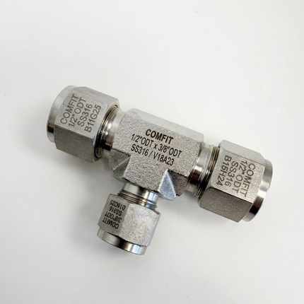 Conector tee reductor tipo OD para tubing Comfit, 316SS