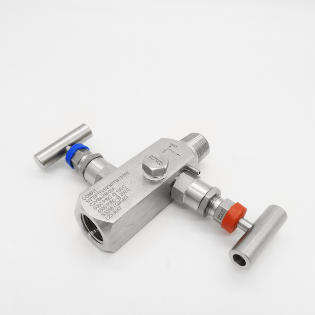 Manifold para instrumentación de 2 vias Comfit, montaje remoto, 3/4"NPTF x 3/4"NPTM x 1/4"NPTF 6000 PSI, 316SS, C2VIM-RM-05A-IO12